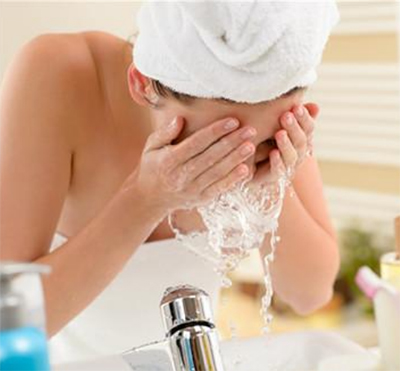 Differentia inter purgatio gel et facialis purgo