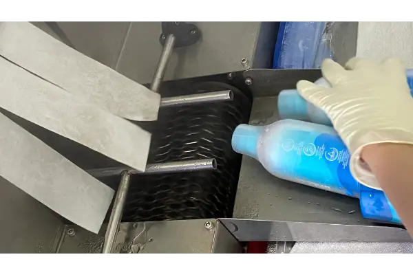 PACKAGING EMUNDATIO ante imbrem gel impletionem